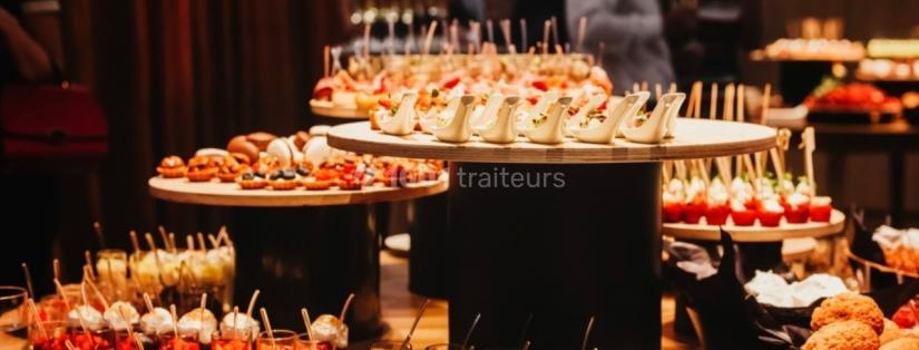 Organiser un brunch traiteur : menus, budget et conseils pratiques 2026 | 1001 Traiteurs